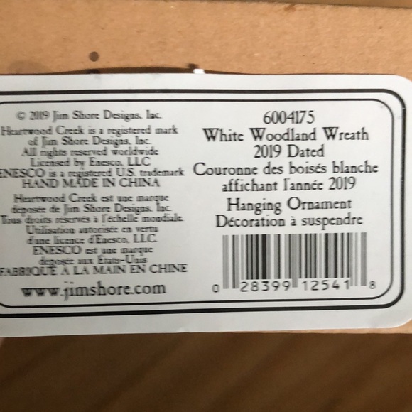 Brand new Jim Shore white Woodland Wreath Ornament dated 2019 collectible - Picture 7 of 7
